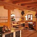 Flichtlhof Huette * Abtenau
