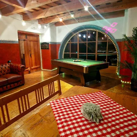 Flichtlhof Huette *