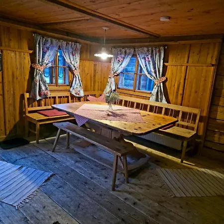 Flichtlhof Huette Abtenau