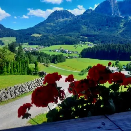 Flichtlhof Huette *