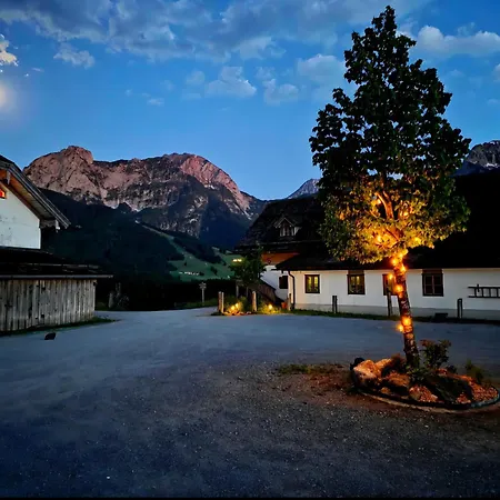 Flichtlhof Huette Chalet *